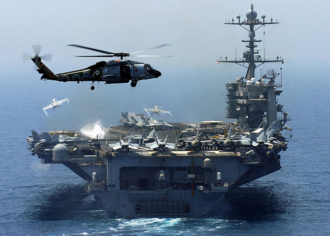 解放軍南海亮王牌，七艘核潛艇列陣